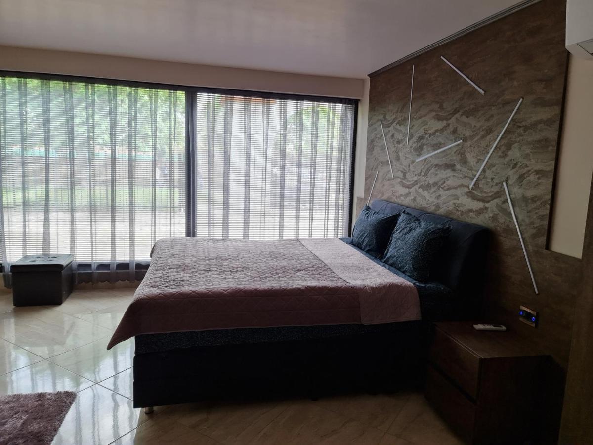 Grande Spa Deluxe Studios Sliven Bagian luar foto